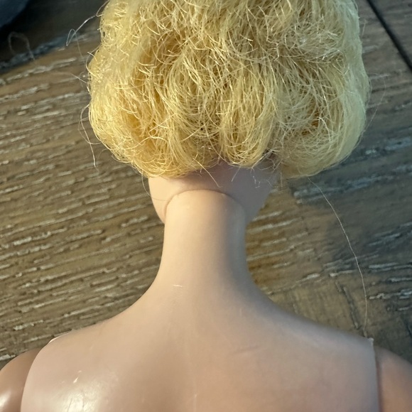 VINTAGE 1960S MATTEL BARBIE DOLL W/ SENIOR PROM DRESS GREEN/BLUE BUBBLE CUT HAIR - Picture 8 of 11